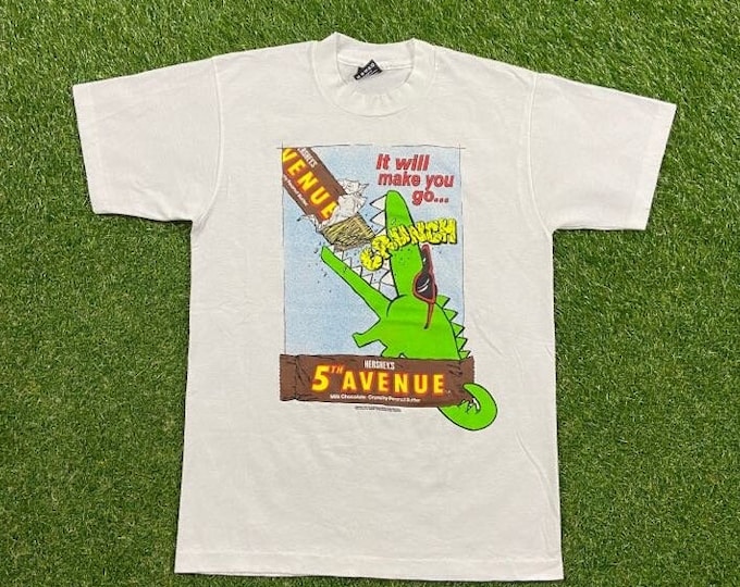 Vintage Hersheys Chocolate 5th Avenue T Shirt Tee Fruit of the Loom Made USA Size Medium M 1990s 90s Classic Candy Rare Shirt