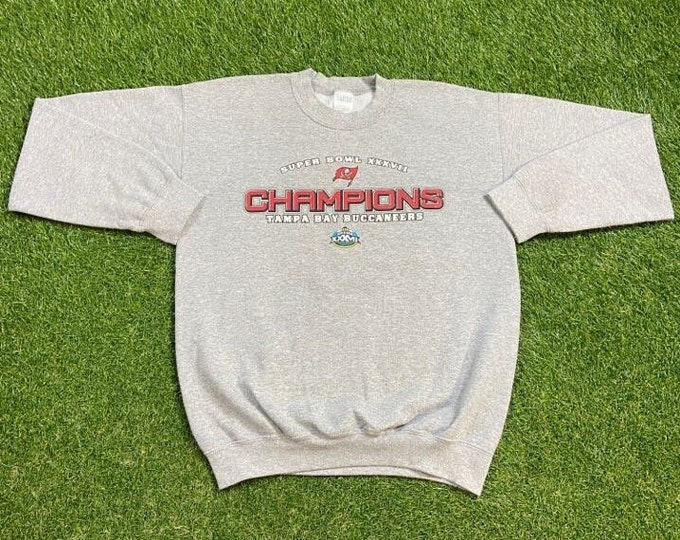 Vintage Tampa Bay Buccaneers Super Bowl XXXVll Crewneck Sweatshirt Size Medium NFL Football Brady Super Bowl Florida 00s Pull Over Oversized