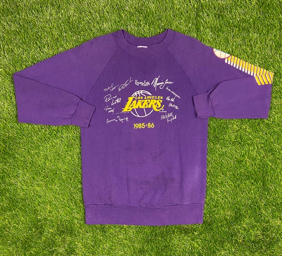 NBA Basketball Los Angeles Lakers Cheerful Mickey Disney Shirt Youth  Sweatshirt