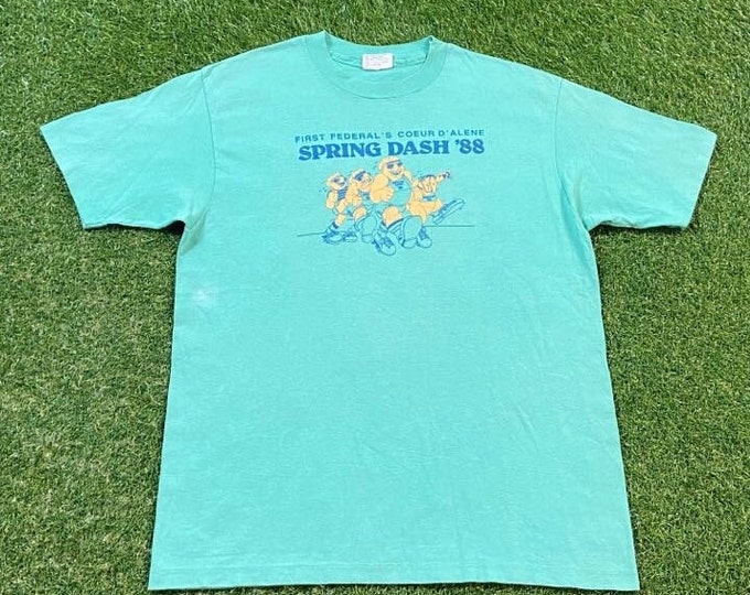 Vintage Spring Dash 88 T Shirt Tee Hanes Made USA Size Xtra Large XL First Federal Cour D'Alene Idaho Marathon Running 1980s 80s Funny