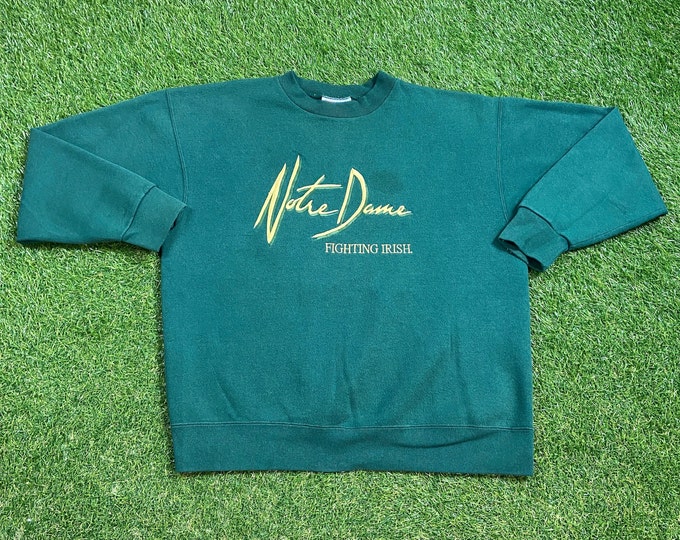 Vintage Notre Dame University Crewneck Sweatshirt Made USA Size Large L NCAA College Football Fighting Irish 1990s 90s Pull Over Oversized