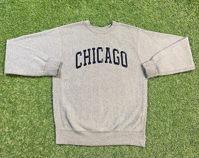 Vintage Chicago Crewneck Sweatshirt Size Small S Bulls Blackhawks White Sox Cubs Bears Illinois Midwest 1990s 90s Pull Over