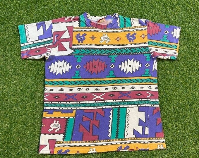 Vintage Multicolor Cool Pattern T Shirt Tee Made USA Size Small S Classic Great Fit Quality 1990s 90s