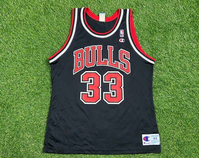 Vintage Chicago Bulls Scott Pippen #33 Jersey Champion Size Xtra Large XL NBA Basketball Air Jordan 1990s 90s