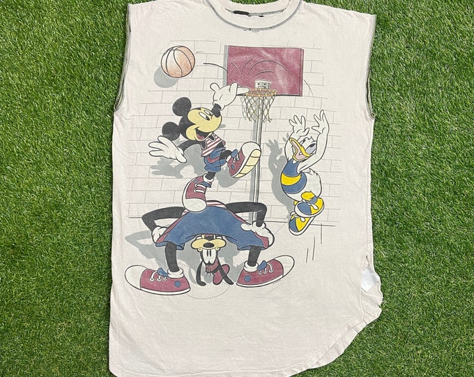 Vintage Mickey Mouse T Shirt Tee Size Xtra Large XL Donald Duck Goofy Walt Disney World Magic Kingdom Classic 1990s 90s
