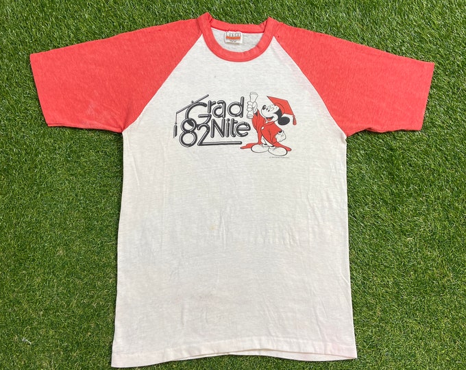 Vintage Mickey Mouse T Shirt Tee Hanes Made USA Size Large L Walt Disney World Magic Kingdom WDW Disneyland 1990s 90s