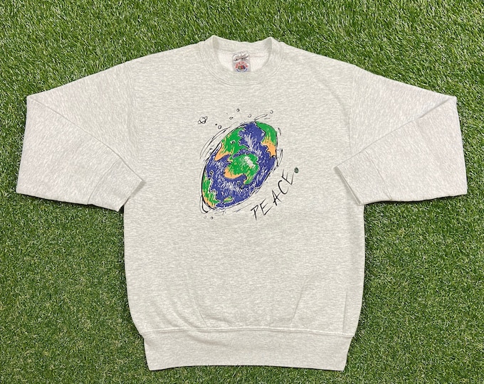 Vintage World Peace Crewneck Sweatshirt Fruit of the Loom Made USA Size Medium M Planet Earth 1990s 90s All Over Pull Over