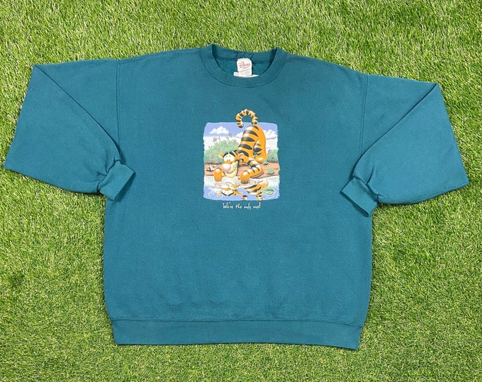 Vintage Tigger Crewneck Sweatshirt Winnie the Pooh Bear The Disney Store Size XXL 2XL Walt Disney World 80s 90s Wdw Disneyland Oversized