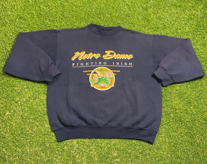 Vintage Notre Dame University Crewneck Sweatshirt Made USA Size Xtra Large XL NCAA College Football Fighting Irish Pull Over 1990s 90s