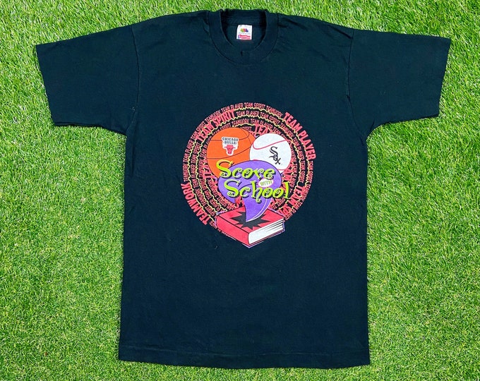 Vintage Chicago Bulls Chicago White Sox T Shirt Tee Fruit Loom Made USA Medium M Illinois NBA Basketball MLB Baseball Jordan 1990 90s Promo