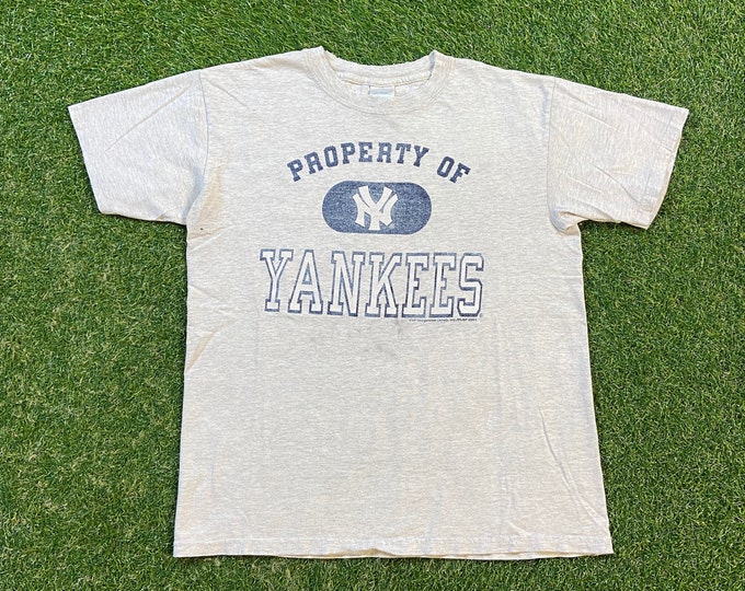 Vintage New York Yankees T Shirt Tee Gildan Size Medium M MLB Baseball Nyc Bronx Jeter Classic 1990s 90s