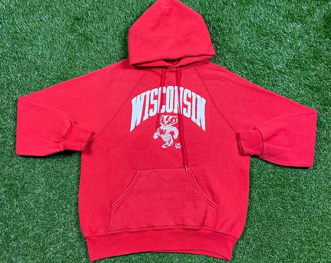 Vintage University of Wisconsin Badgers Hoodie Sweatshirt Made USA Size Large L NCAA College Football Bucky Badger 1990s 90s Pull Over
