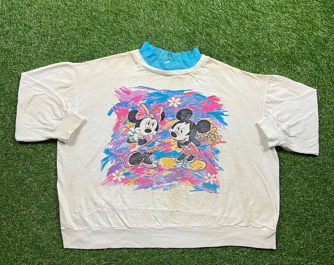 Vintage Mickey & Minnie Mouse Crewneck Sweatshirt Size XXL 2XL Walt Disney World Magic Kingdom Disneyland Classic Rare Pull Over Oversized