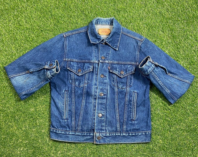 Vintage Levi's Strauss & Co Jean Jacket Size Medium M American USA Classic Blue Jean Jacket Button Down 1980s Original