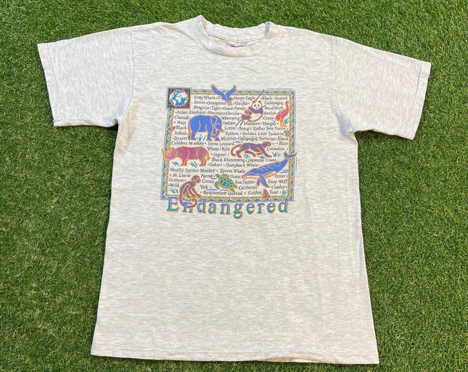 Vintage Endangered Animals T Shirt Tee Oneita Made USA Size Large L Planet Earth Habitat Extinction 1990s 90s