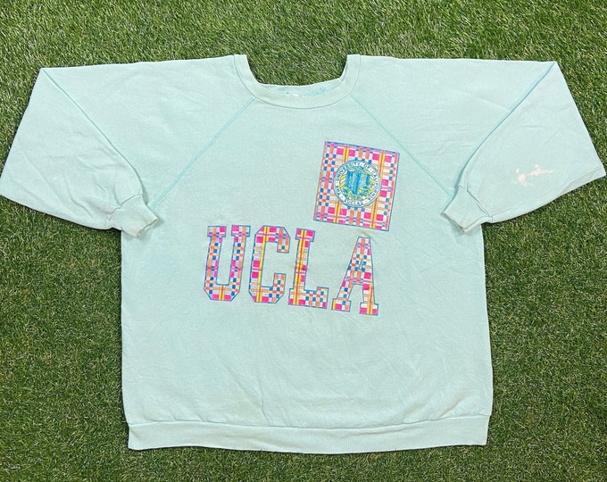 Vintage UCLA Bruins Crewneck Sweatshirt Size Large L NCAA College Football University California Los Angeles Pull Over Oversized 1980s 80s