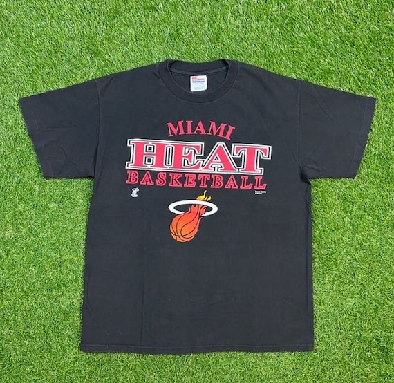 Vintage Miami Heat T Shirt Tee Hanes Size Large L NBA Basketball