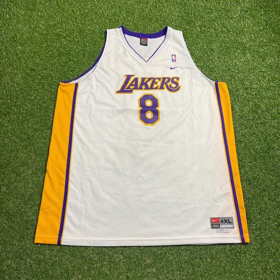 Vintage Los Angeles Lakers Kobe Bryant #8 Basketball Jersey Nike