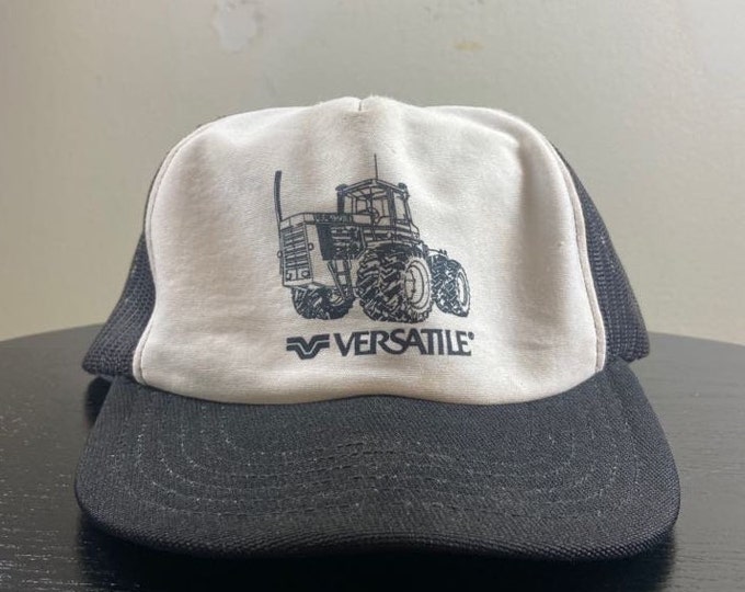 Vintage Versatile Snapback Hat Made USA OSFA Construction Tractor Agricultural Machinery Gardening Manufacturer 1980s 80s