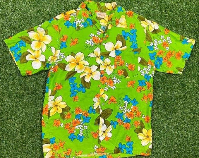Vintage Fun Hawaiian Button Down Beach Shirt Size Xtra Large XL Hukilau Honolulu Original 1960s 60s Classic Made in Hawaii