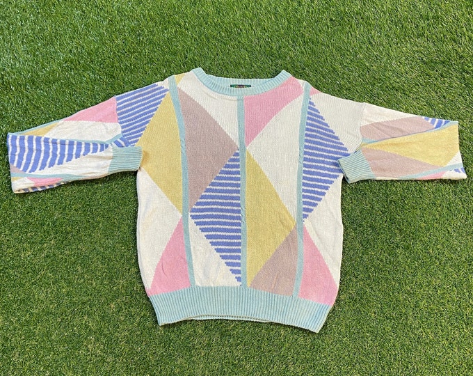 Vintage Multicolor Knit Crewneck Sweater Alexander Julian Size Medium M Quality Warm Winter Fashion Pull Over 1980s 80s
