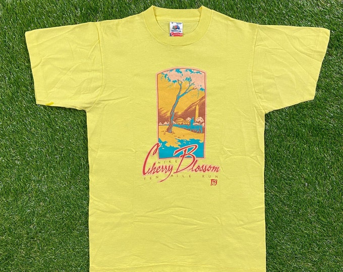Vintage Nike Cherry Blossom Ten Mile Run 1988 T Shirt Fruit of the Loom Made USA Size Medium M Just Do IT