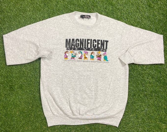 Vintage Seven Dwarfs Snow White Crewneck Sweatshirt Made USA Size Small S Walt Disney World Magic Kingdom Mickey Mouse Disneyland 1990s