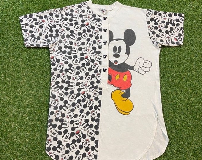 Vintage Mickey Mouse T Shirt Tee Mickey & Co Size Large L Walt Disney World Magic Kingdom WDW Disneyland 1990s 90s