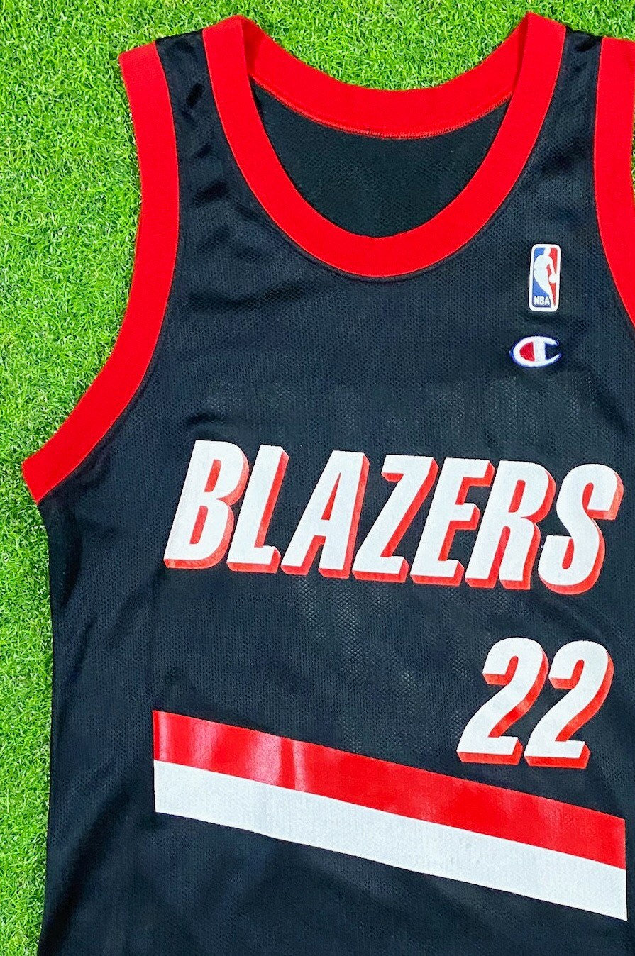 Vintage Sand knit Portland Trail Blazers Clyde Drexler Jersey for Sale in  Portland, OR - OfferUp