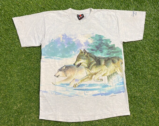 Vintage Wolves T Shirt Tee Made USA Size Medium M Wolf Pack Wolf Spirit Animal Wildlife Habitat Environment 1990s 90s
