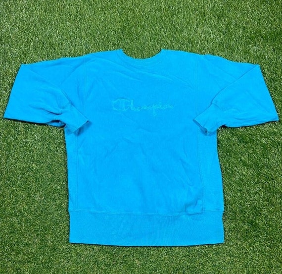 Baby blue champion crew neck deals