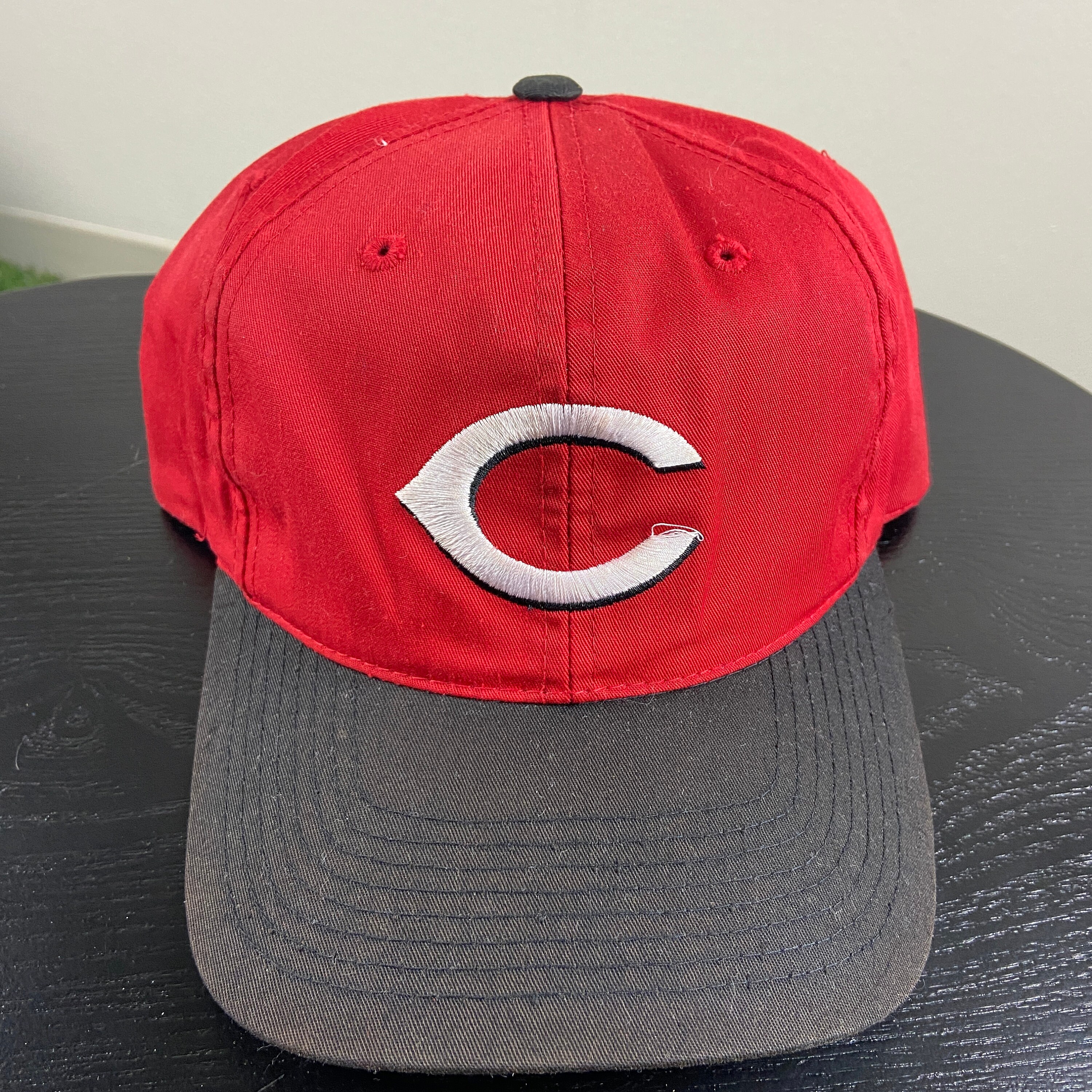 Cincinnati Reds Vintage MLB Team Color Snapback Hat by Outdoor Cap – Jeff's  Vintage Treasure