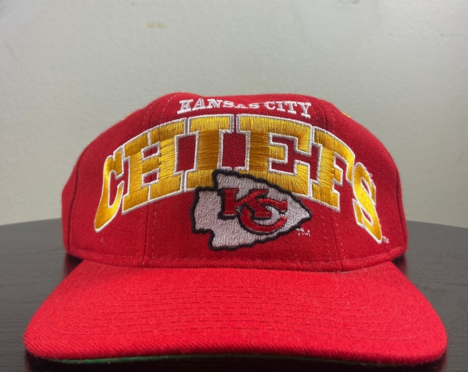 Vintage Kansas City Chiefs Snapback Hat Starter OSFA NFL Football Super Bowl Champions KC Pat Mahomes 1990s 90s
