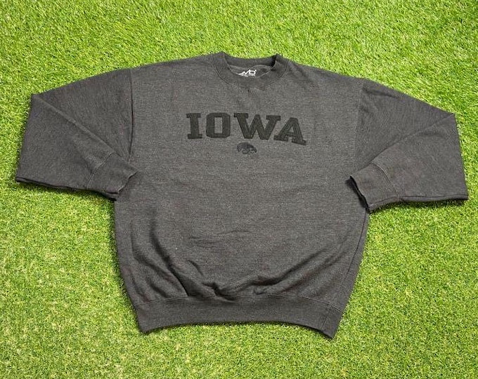 Vintage University of Iowa Hawkeyes Crewneck Sweatshirt Size Small S NCAA College Football Pull Over Oversized 1990s 90s