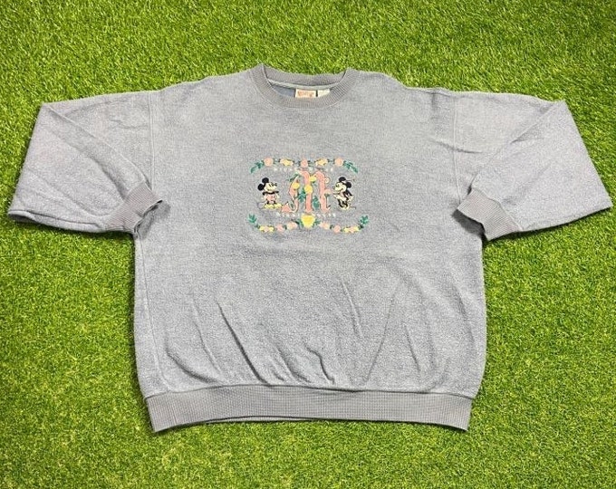 Vintage Mickey & Minnie Mouse Crewneck Sweatshirt Size Xtra Large XL Walt Disney World Magic Kingdom Disneyland Classic Rare 1990s 90s