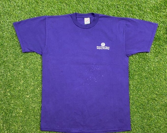 Vintage Hotel Royal Plaza Walt Disney World Village T Shirt Tee Jerzees Made USA Size Large L Orlando Florida Mickey Mouse