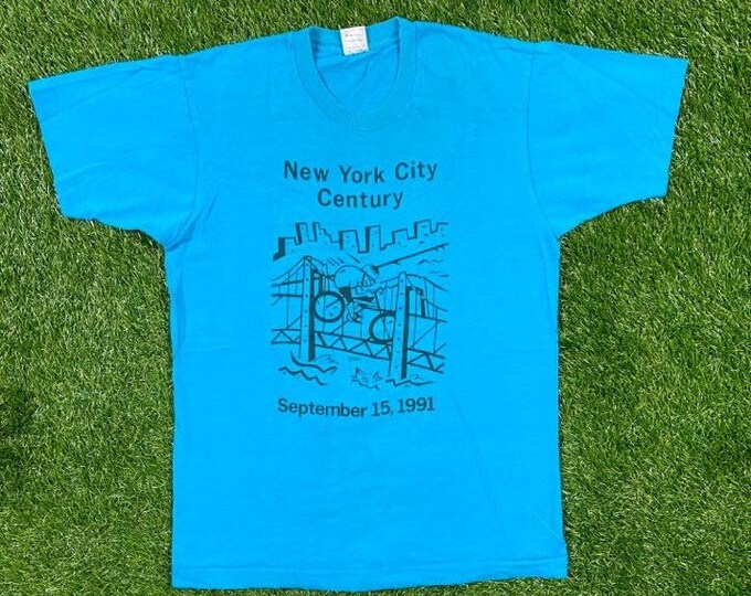 Vintage Big Apple New York City Century 1991 T Shirt Tee Fruit of the Loom Made USA Run Large Broadway NYC Manhattan L 1990s 90s Marathon