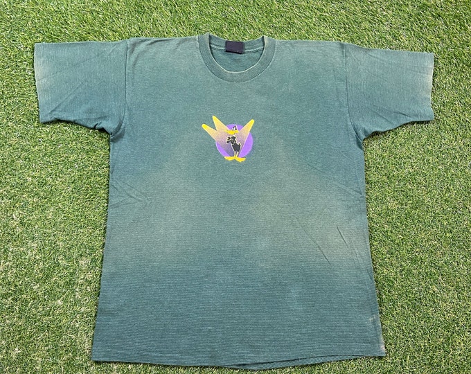 Vintage Daffy Ducks T Shirt Tee Made USA Size Large L Looney Tunes Bugs Bunny Warner Bros Classic Cartoon 1990s 90s