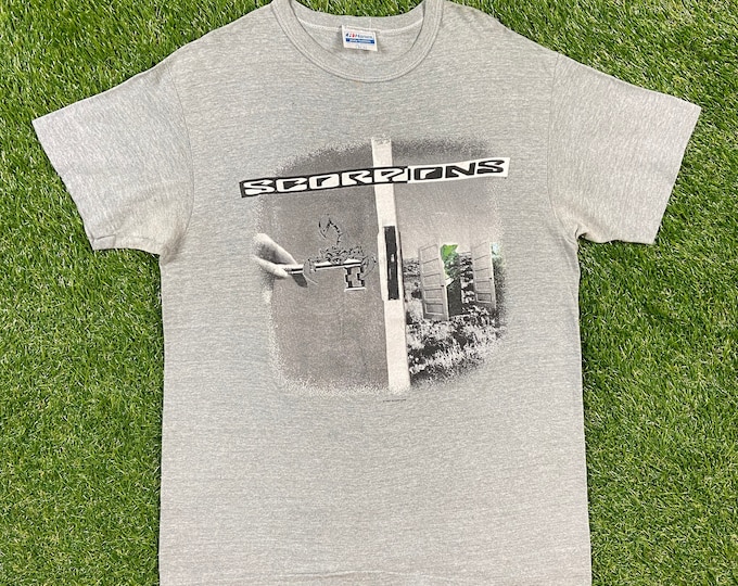 Vintage Scorpions 1990 World Tour T Shirt Rock Band Tee Hanes Made USA Size Large L 1990s 90s Heavy Metal Glam Metal Germany Hurricane