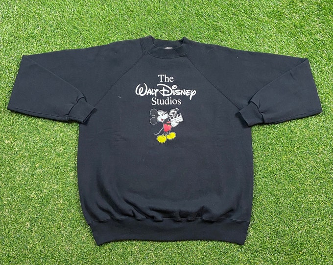 Vintage The Walt Disney World Studios Crewneck Sweatshirt Made USA Size Xtra Large XL WDW Magic Kingdom Disneyland Mickey Mouse Pull Over