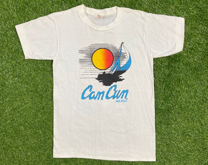 Vintage Cancun Mexico T Shirt Tee Fajer Size Medium Made in Mexico Vacation Beach Caribbean