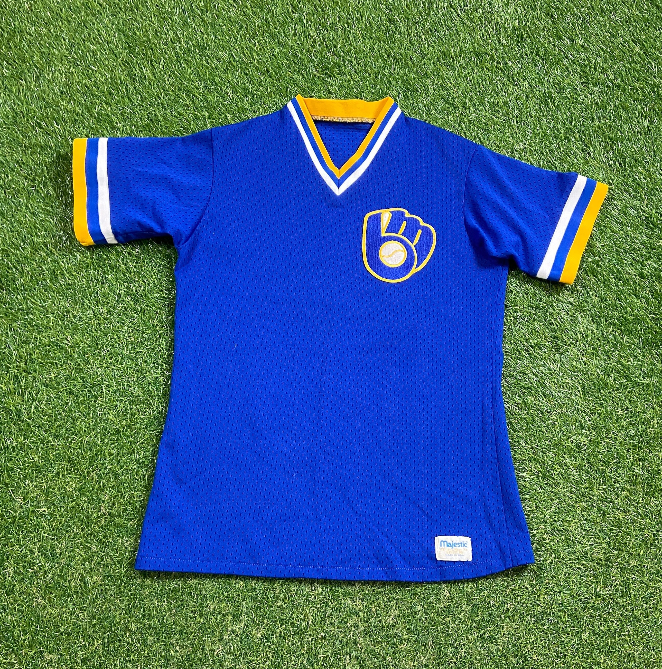 Majestic, Shirts, Majestic Men 2xl Milwaukee Brewers Jersey Baseball Sewn  Logos Blue Pullover