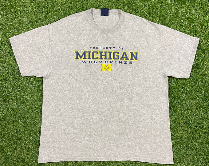 Vintage University of Michigan Wolverines T Shirt Tee AS Sports Size Xtra Large XL NCAA College Football Basketball Detroit