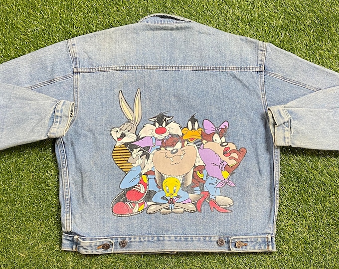 Vintage Looney Tunes Jean Jacket Size Medium M Bugs Bunny Cartoon Warner Bros Space Jam 1990s 90s