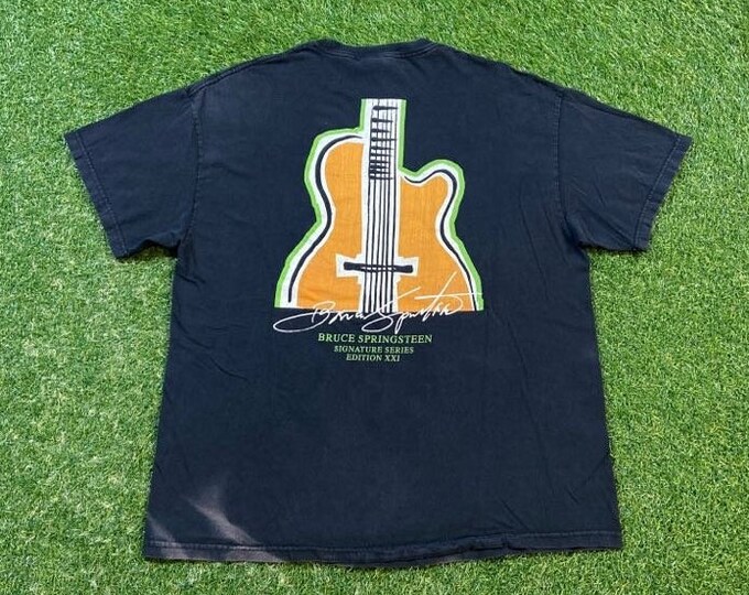 Vintage Hard Rock Cafe New York T Shirt Tee Size Large L Bruce Springsteen Series Edition Radio City Music Hall New York City NY 1990s 90s