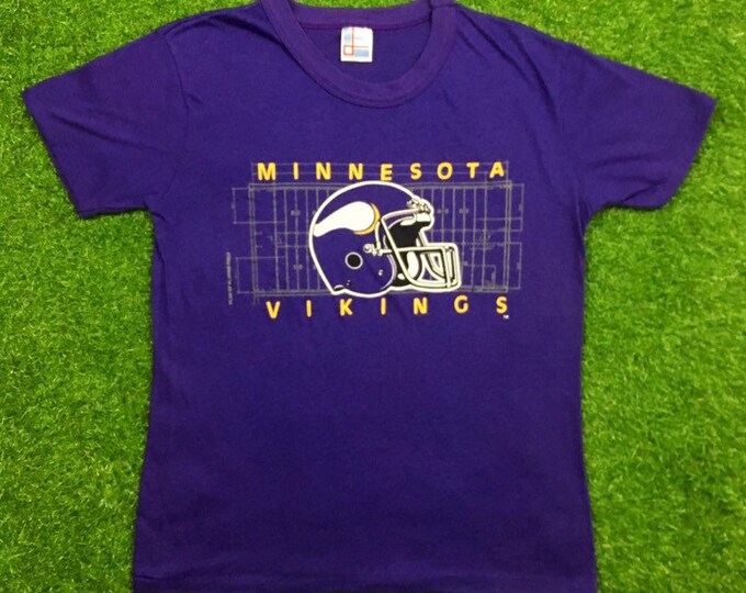 Vintage Minnesota Vikings NFL T Shirt Big logo Unique Tee 1980s Like New Purple Large Classic Large Throwback Paper Thin Single Stitch