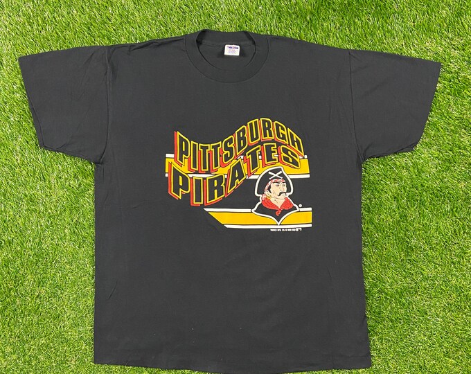 Vintage Pittsburg Pirates T Shirt Tee Trench Made USA Size Xtra Large XL MLB Baseball Pennsylvania Clemente Bond 90's