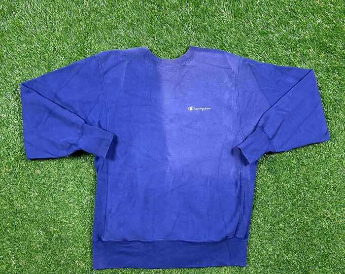 Vintage Plain Navy Champion Crewneck Sweatshirt Size Xtra Large XL Quality 1990's Oversized Comfy Great Fit Made USA Original 90s Pull Over