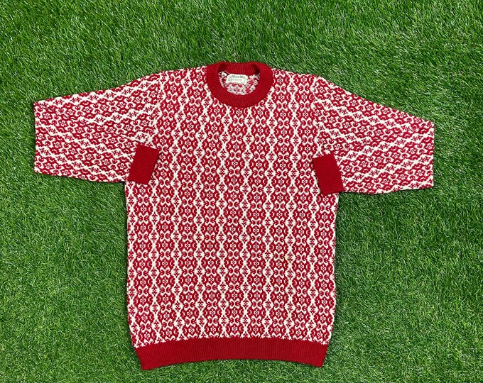 Vintage Red Knit Crewneck Sweater Size Xtra Small XS Pull Over Oversized