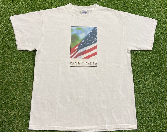 Vintage Saks Fifth Avenue T Shirt Tee Delta Made USA Size Large L Classic Retail Macy's American Luxury High Fashion Designer 1990s 90s 9/11